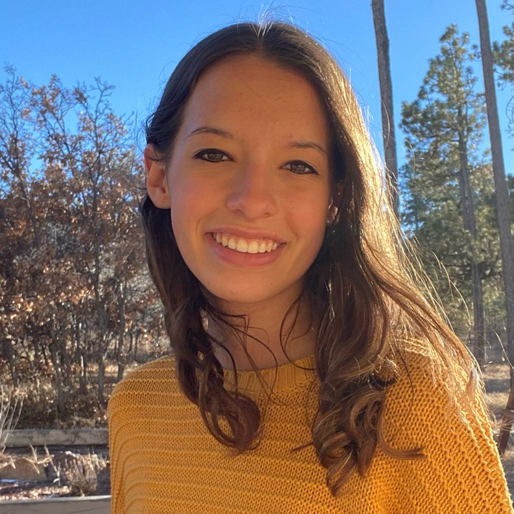 Meet your Posher, Alyssa